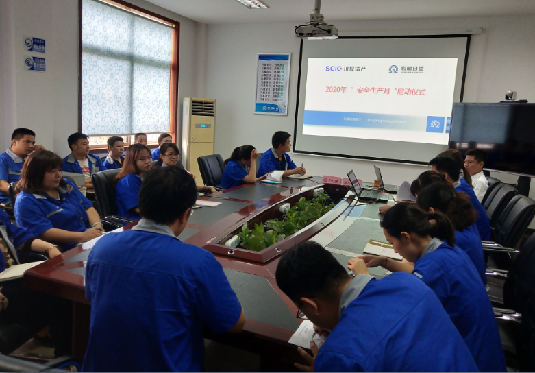 开云集团官网开云集团官网首页-开云(中国)
,宏明日望,株洲电子科技,湖南电容器,株洲电容器,电容器