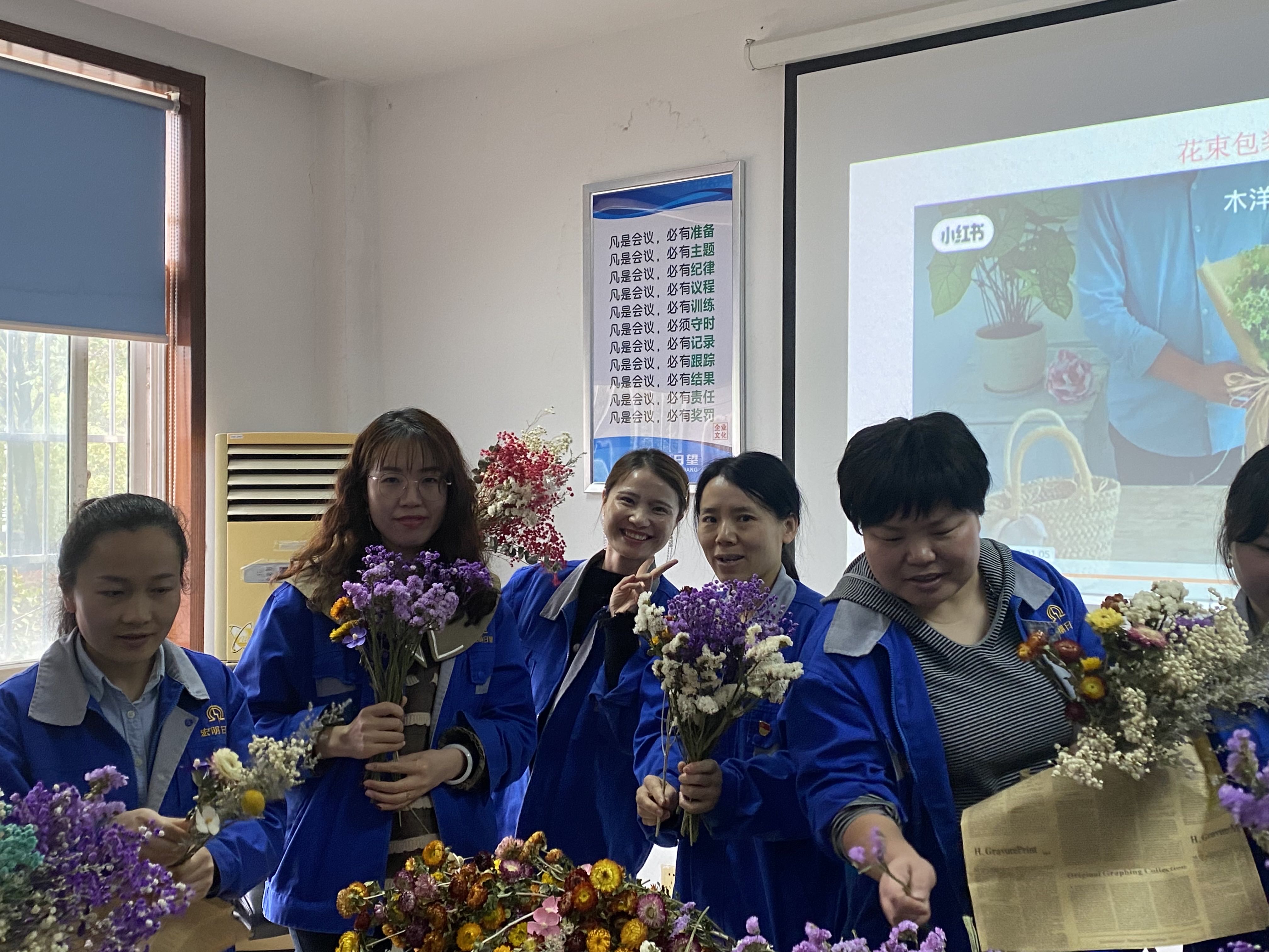 开云集团官网开云集团官网首页-开云(中国)
,宏明日望,株洲电子科技,湖南电容器,株洲电容器,电容器